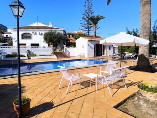 Villa zum Verkauf im Herzen der Altstadt von Javea mit Meerblick und privatem Grundstück